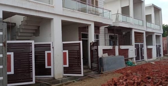 Ready to move Independent House Villa Kisan path lucknow