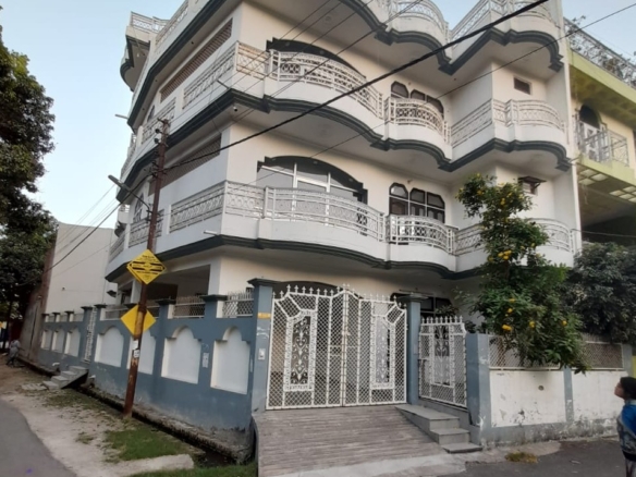 Ready to move Independent House Villa in Hasanganj Lucknow