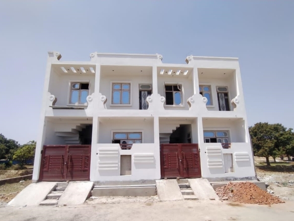 Ready to move Independent House Villa in VIP Road Lucknow